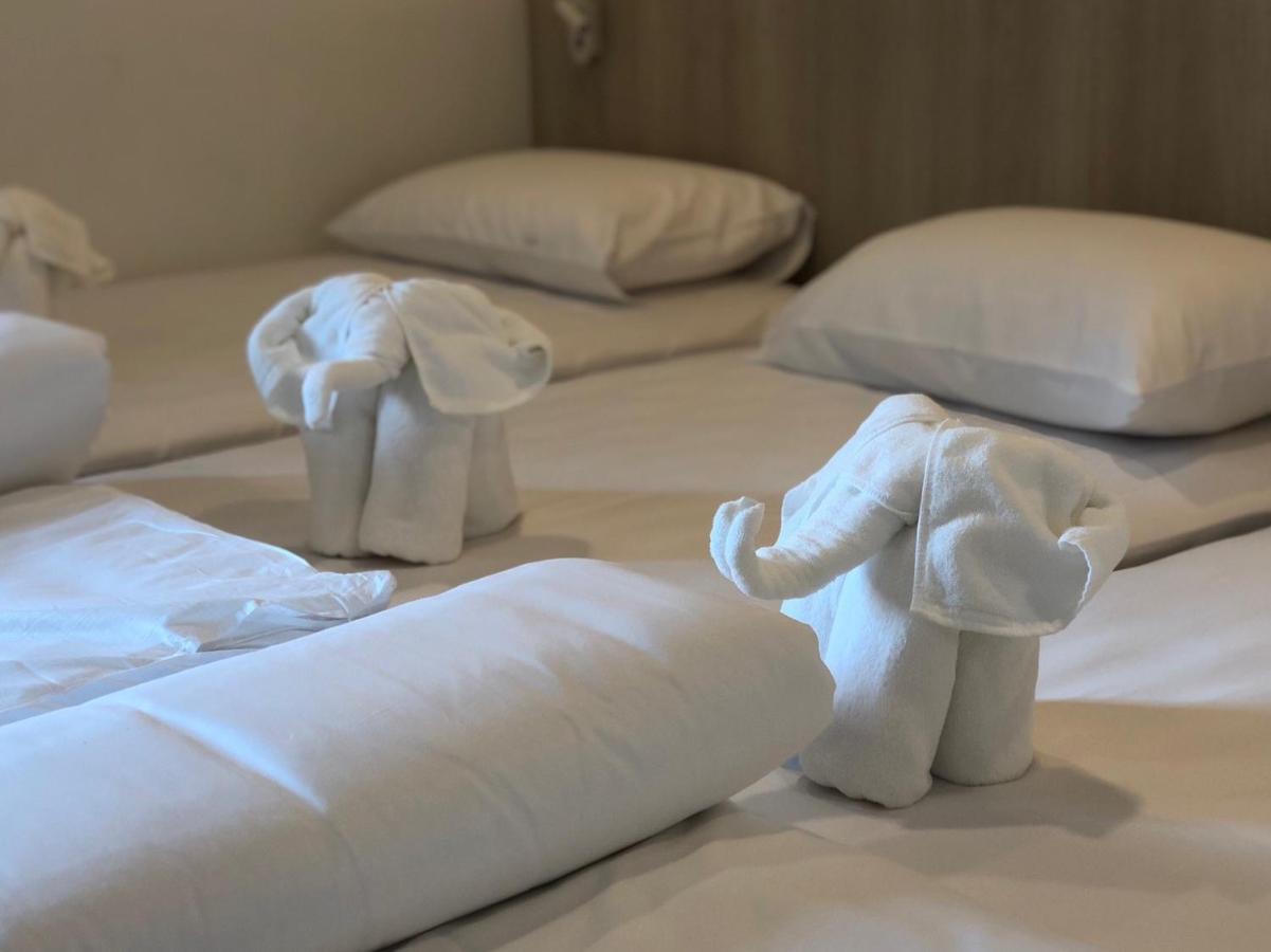 Nappiness Hotel - Sha Extraplus Bangkok Esterno foto