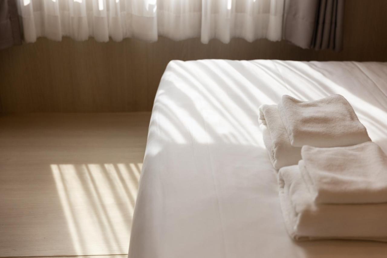 Nappiness Hotel - Sha Extraplus Bangkok Esterno foto