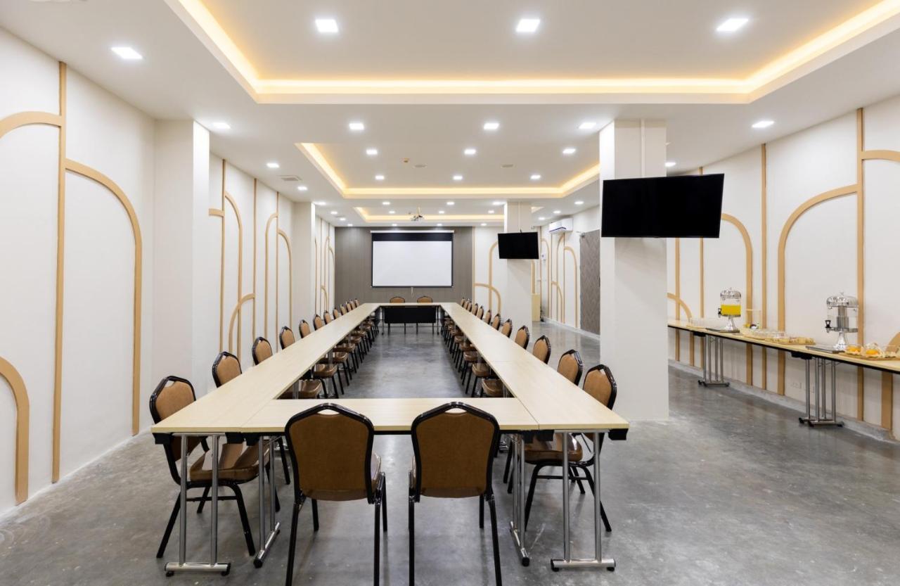Nappiness Hotel - Sha Extraplus Bangkok Esterno foto